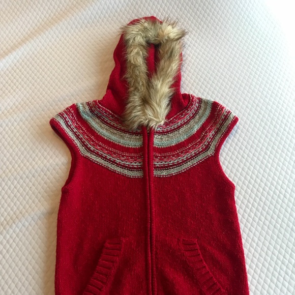 Old Navy sleeveless hoodie - Picture 1 of 3